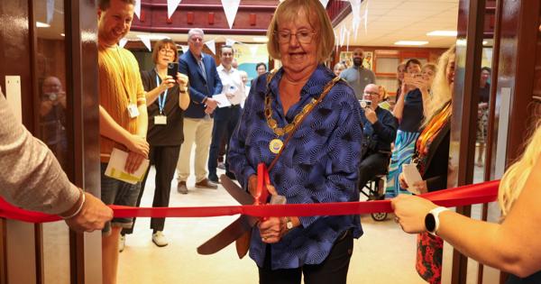 Ruth cutting the ribbon at Foundry Court